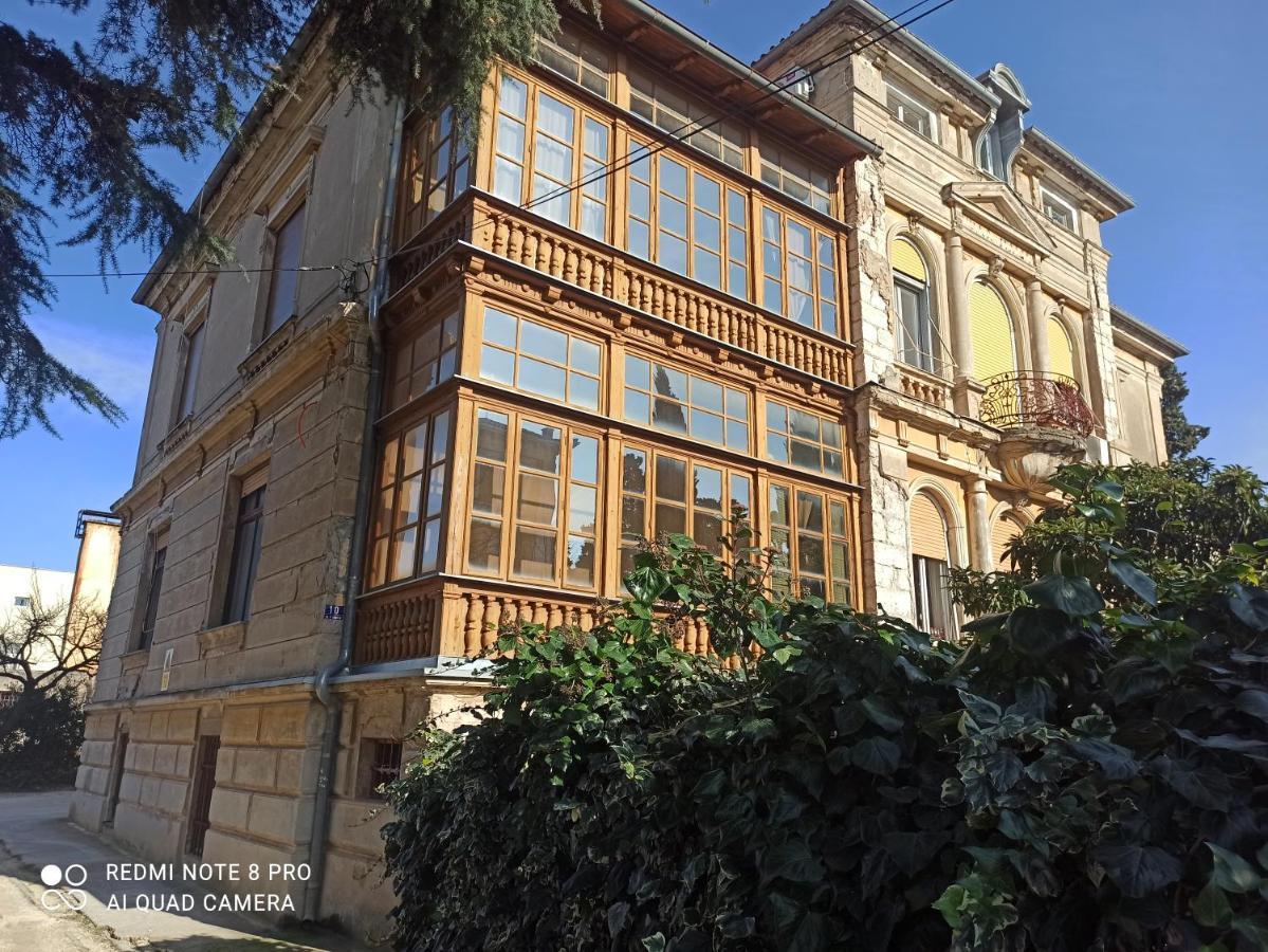 Studio Apartman Lea Pula Exterior photo