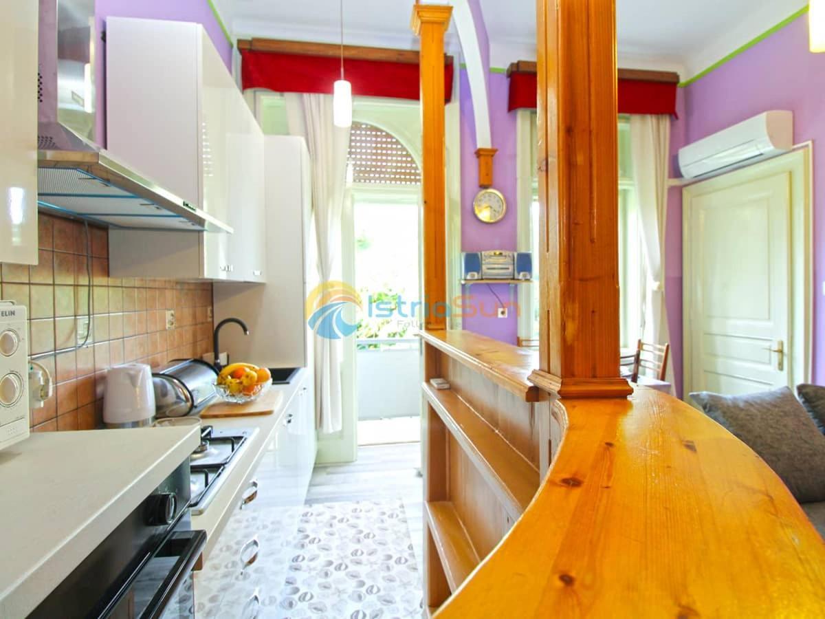 Studio Apartman Lea Pula Exterior photo