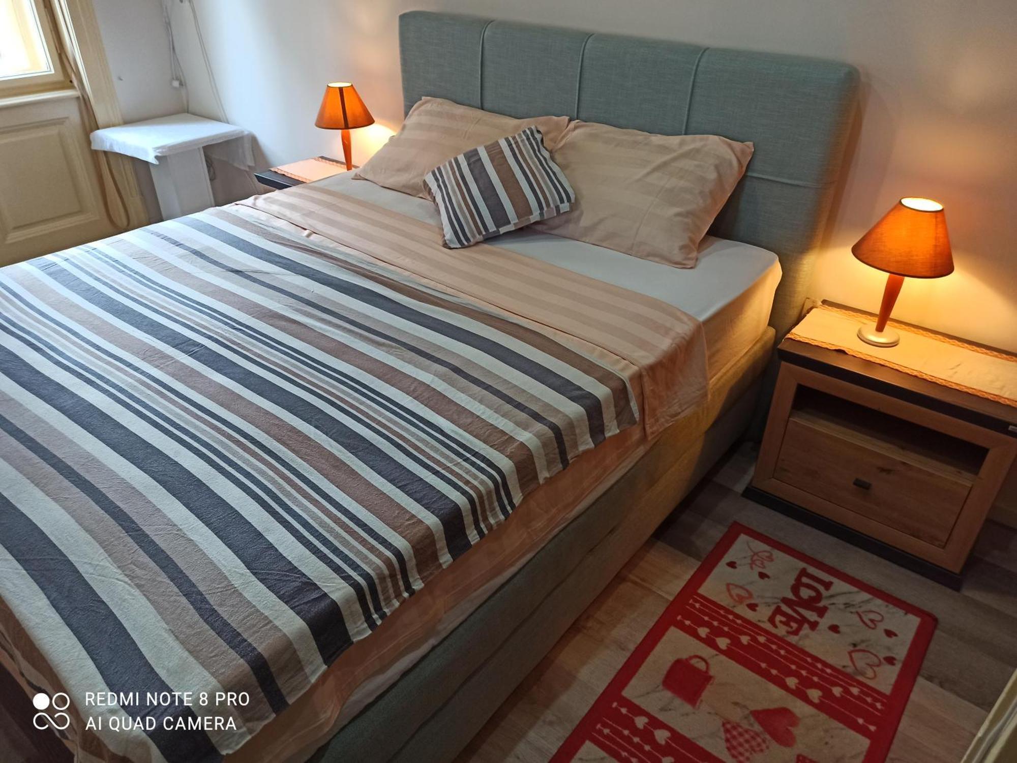 Studio Apartman Lea Pula Exterior photo