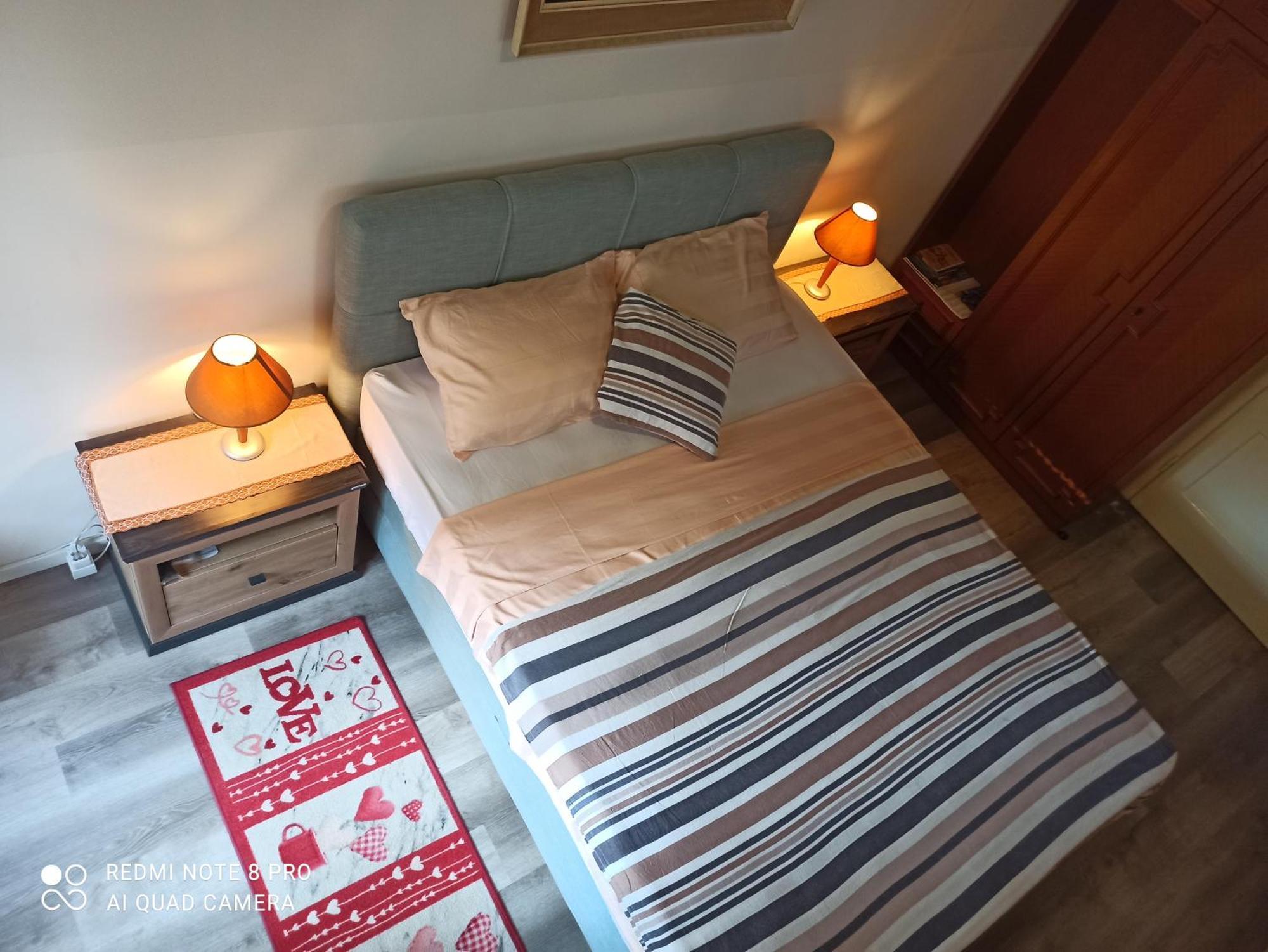 Studio Apartman Lea Pula Exterior photo